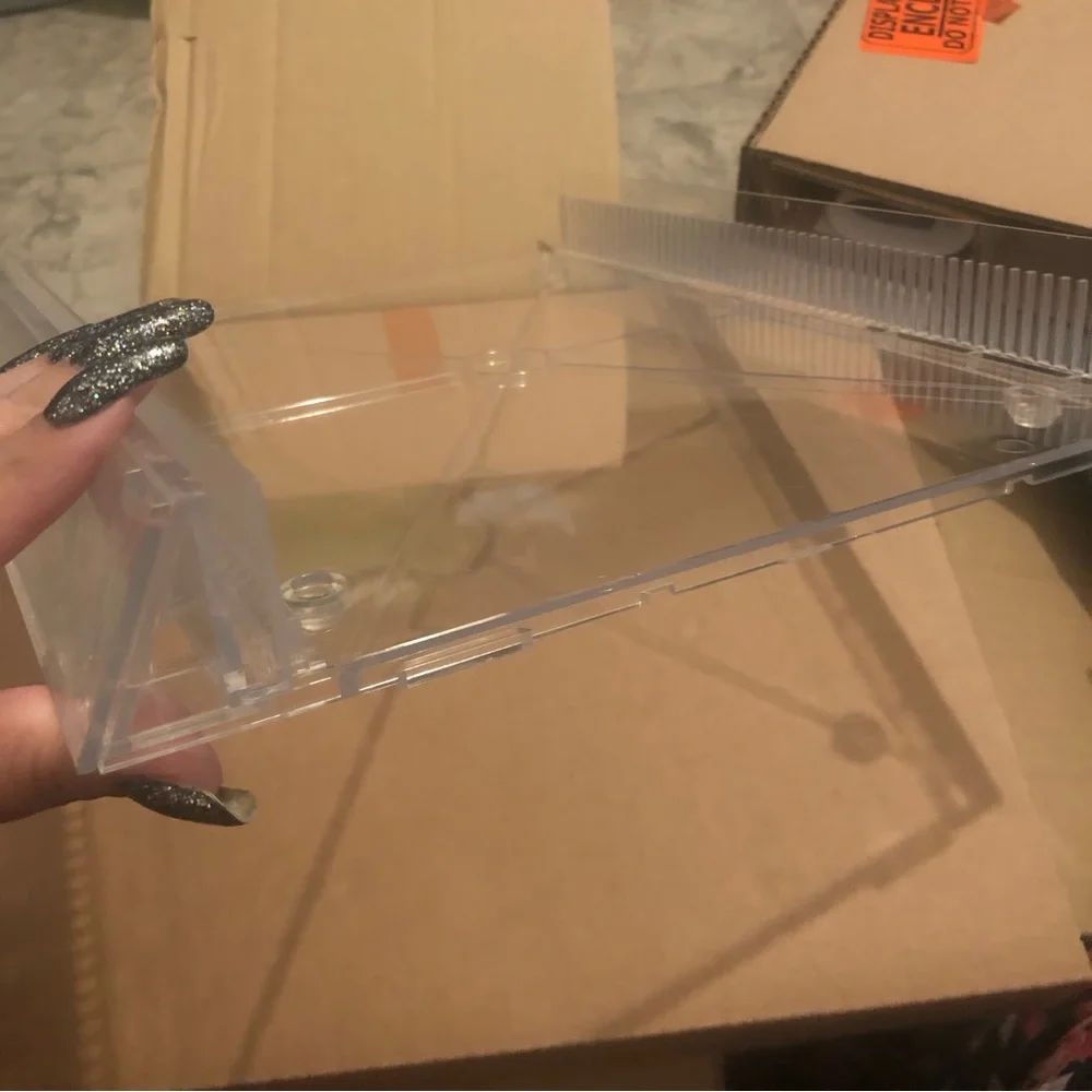 Roc display shelves NWT